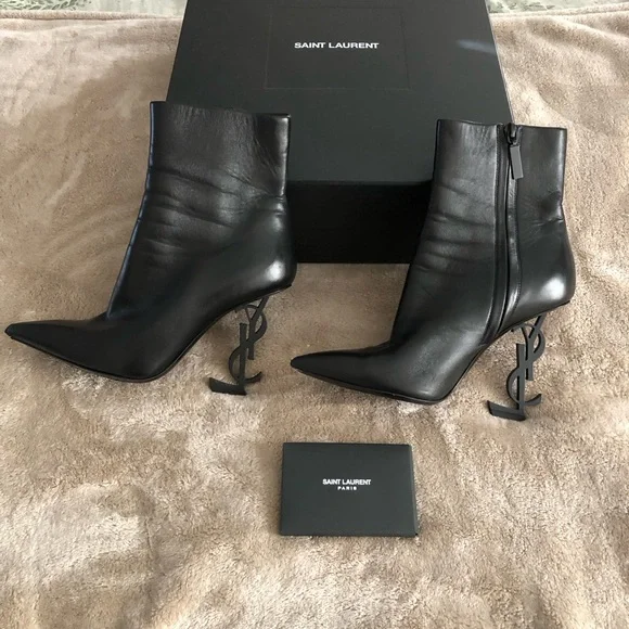 Authentic and rare Saint Laurent Black Heeled Boots with Logo Heel - Picture 2 of 8